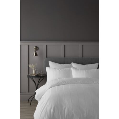 Henry White Bedding