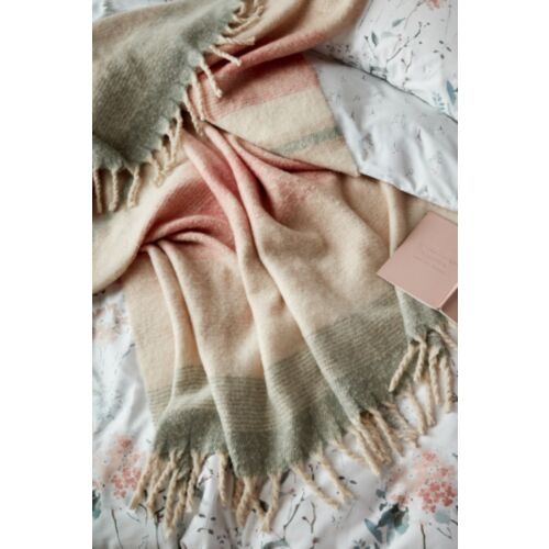 Ortonby Plaster Pink 130x170cm Throw