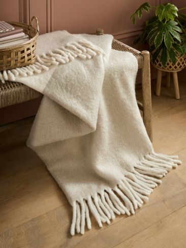 Bronwen Natural 130x170cm Throw