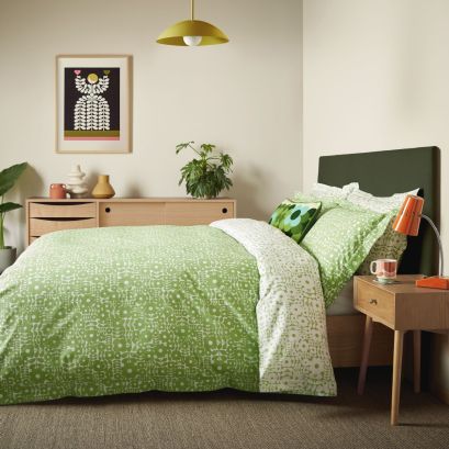 Criss Cross Stem Basil Green Bedding