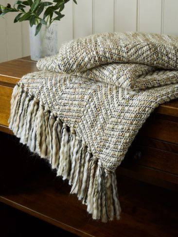 Liberton Natural 130x170cm Throw