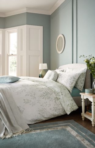 Lockwood Natural Sage Bedding