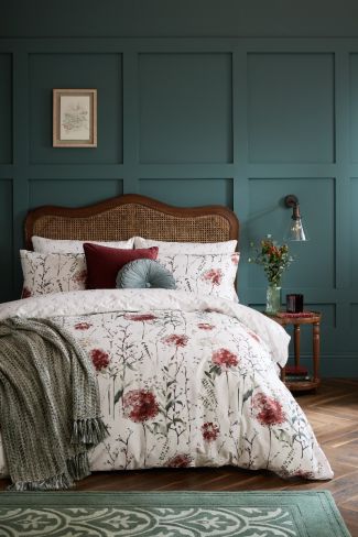 Pallington Bloom Ruby Bedding