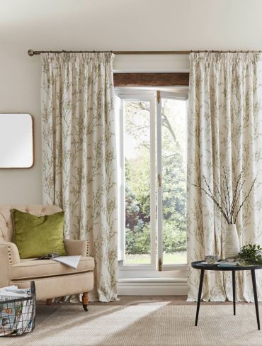 Pussy Willow Offwhite/Hedgerow Ready Made Curtains