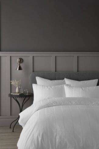 Henry White Bedding
