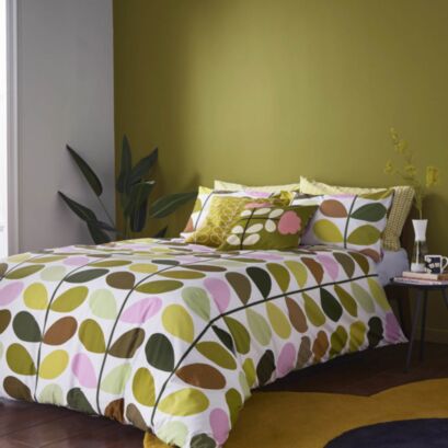 Multi Stem Spring Bedding