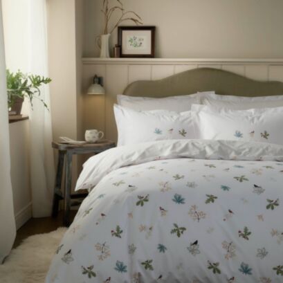 Orchard Birds White Bedding