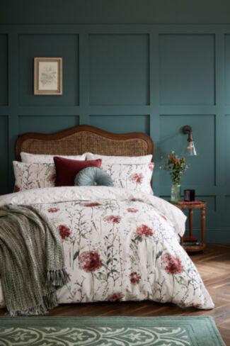 Pallington Bloom Ruby Bedding