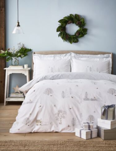 Snowy Cottage White Bedding