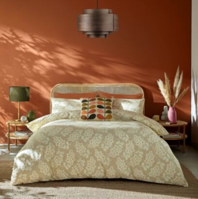 Wisteria Taupe Bedding