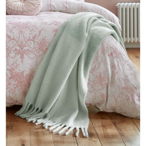 Bronwen Sage 130x170cm Throw